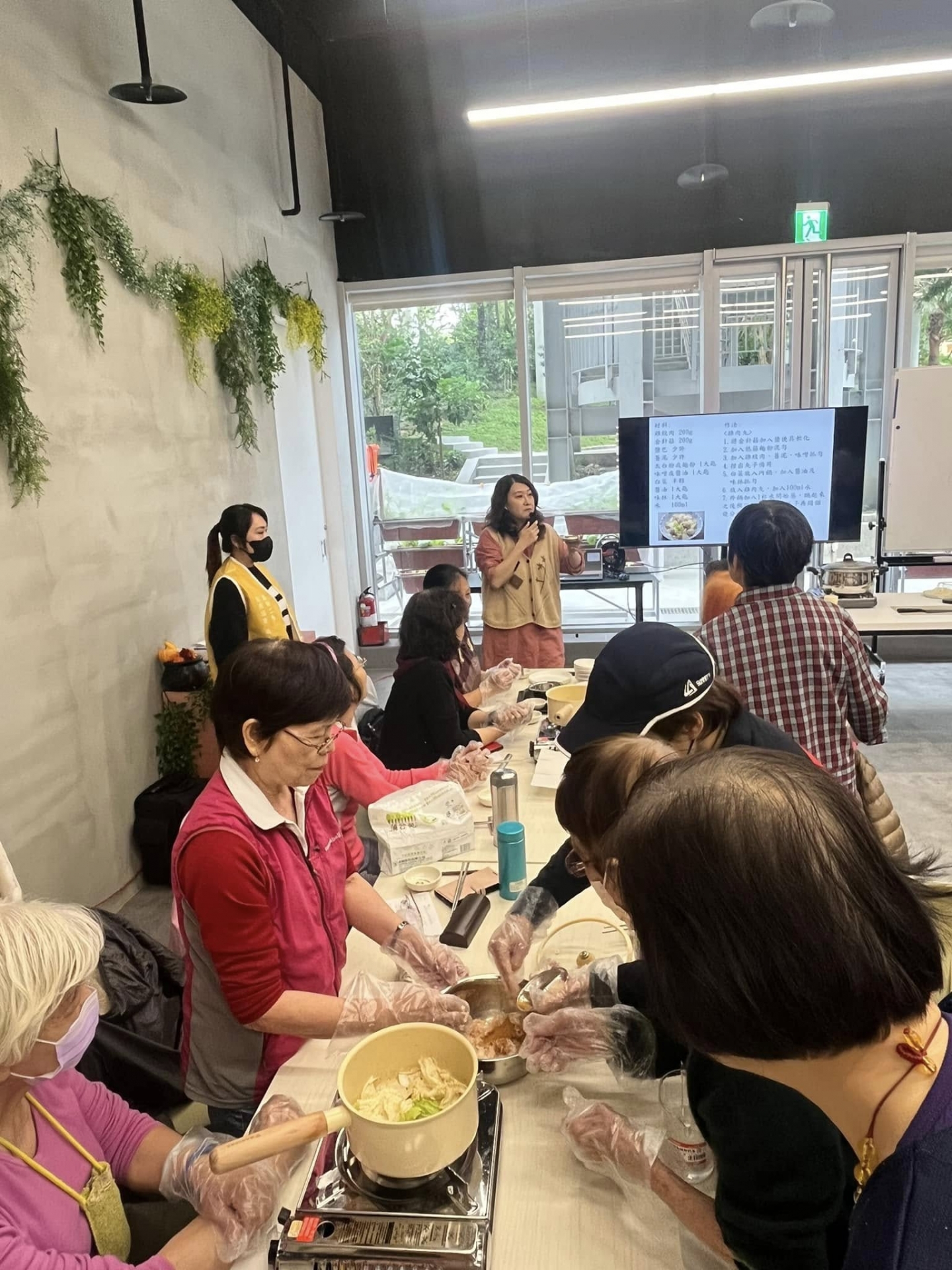 113/11/28養腸護胃新概念+高纖料理