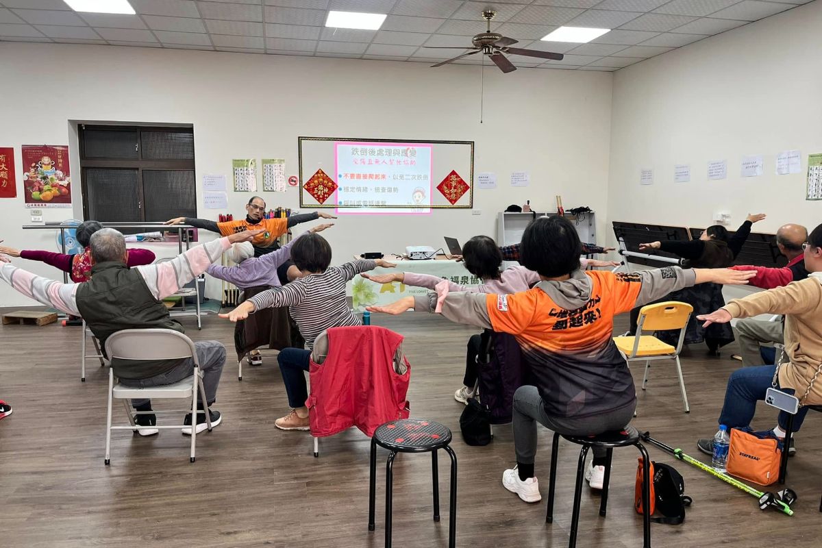 (課程已結束)肌力人生-防跌x健走杖